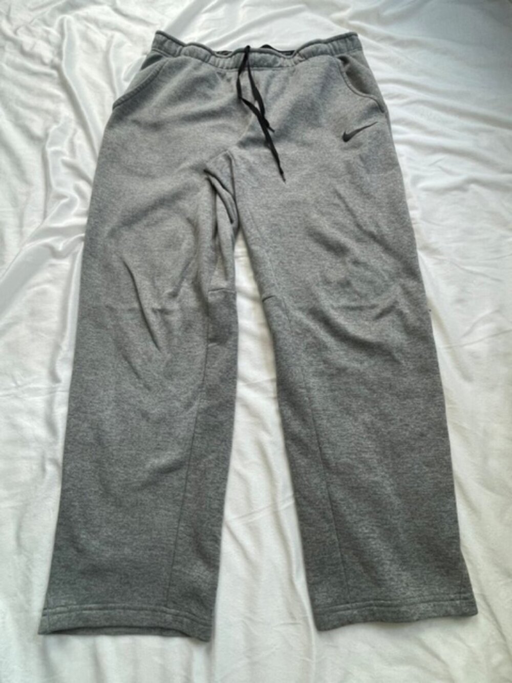 Nike Men's Stretchable Drawstring Straight Leg Dri-FIT Sweatpants, Gray, Size L